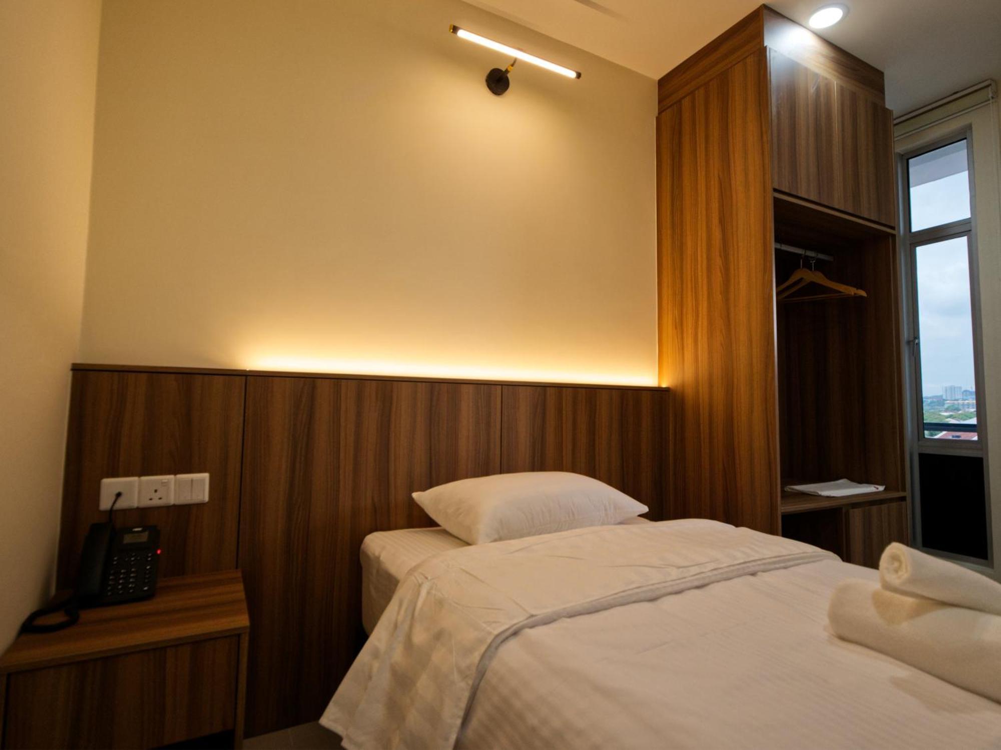 Kampong Jawa Tengah Weiss Hotels Kepong Baru מראה חיצוני תמונה