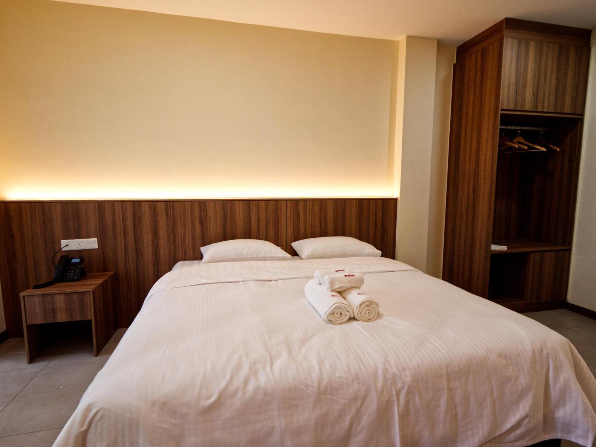 Kampong Jawa Tengah Weiss Hotels Kepong Baru מראה חיצוני תמונה