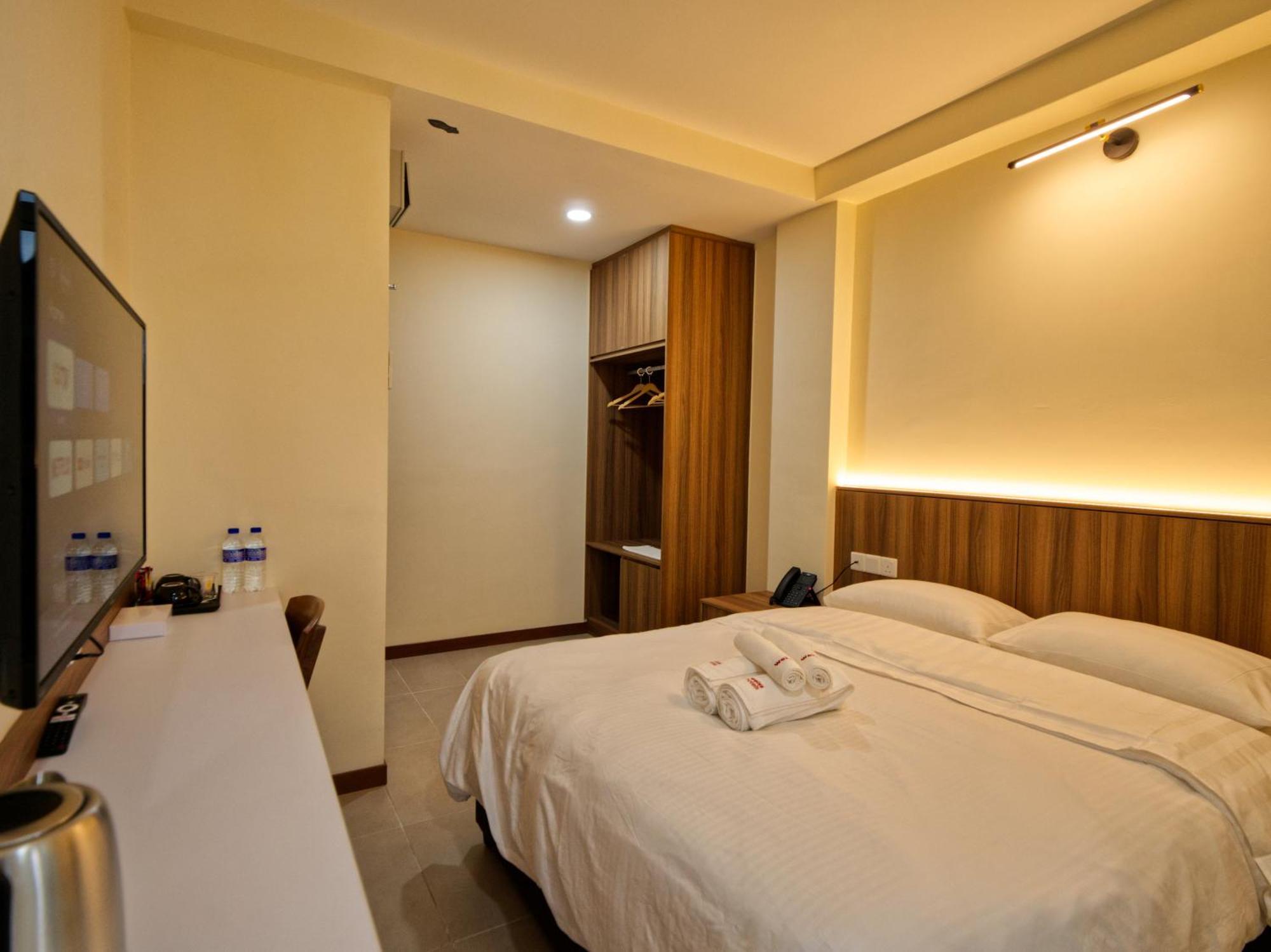 Kampong Jawa Tengah Weiss Hotels Kepong Baru חדר תמונה