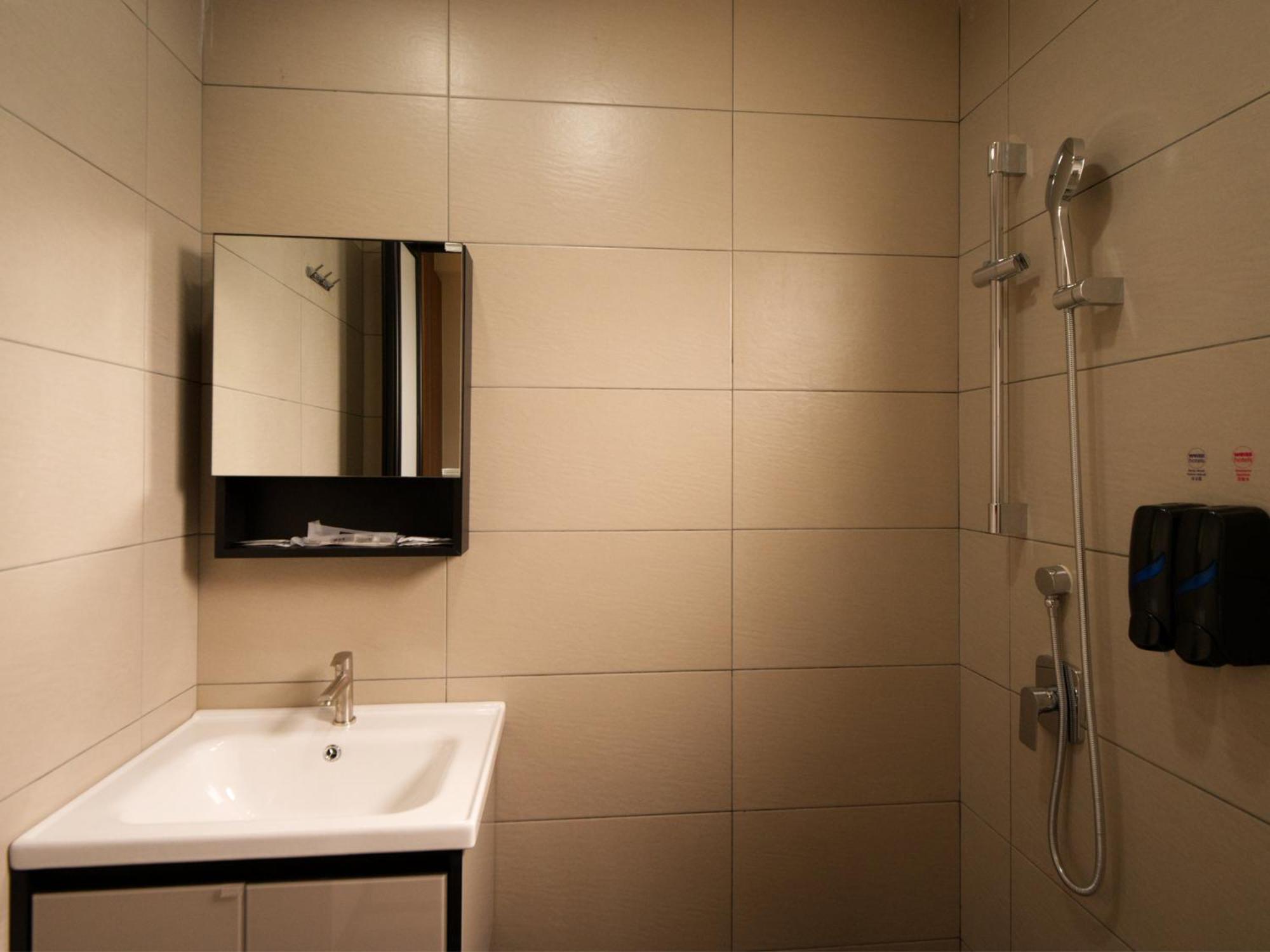 Kampong Jawa Tengah Weiss Hotels Kepong Baru חדר תמונה